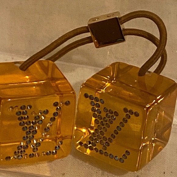 Louis Vuitton Acrylic Hair Cubes with Crystal Embellishments - Picture 2 of 4